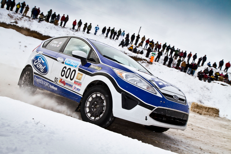 Illustration for article titled This is how you drive in the snow